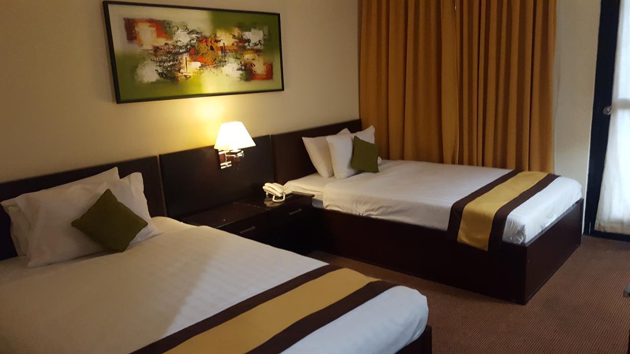 טימיקה Grand Tembaga Hotel מראה חיצוני תמונה