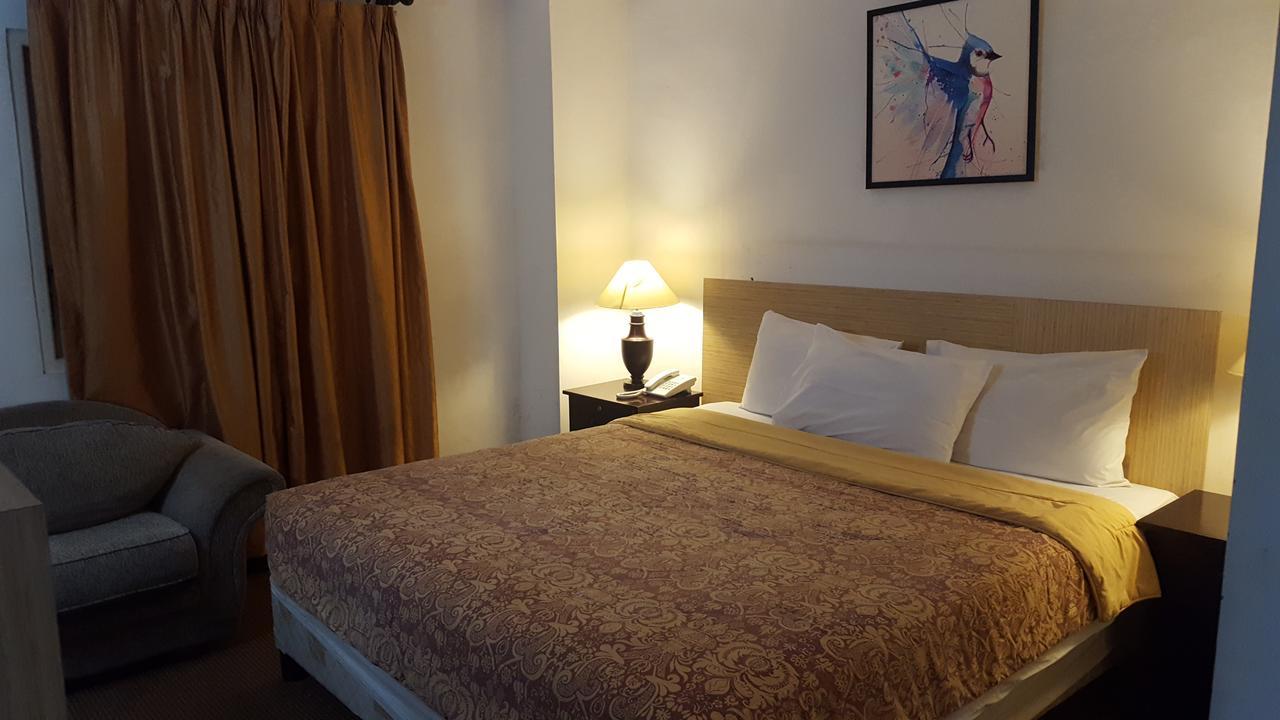 טימיקה Grand Tembaga Hotel מראה חיצוני תמונה