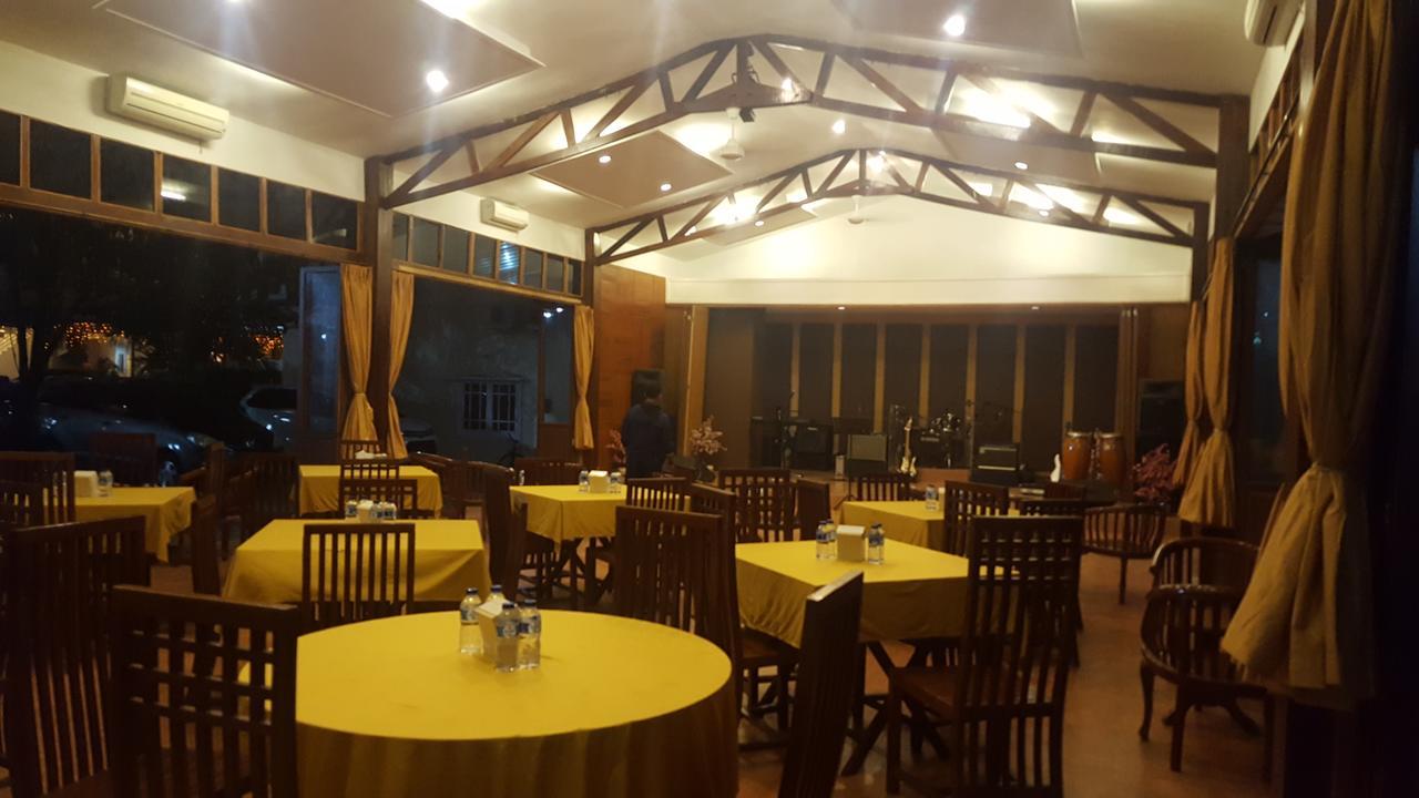טימיקה Grand Tembaga Hotel מראה חיצוני תמונה