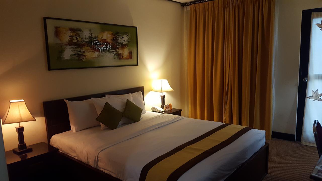 טימיקה Grand Tembaga Hotel מראה חיצוני תמונה